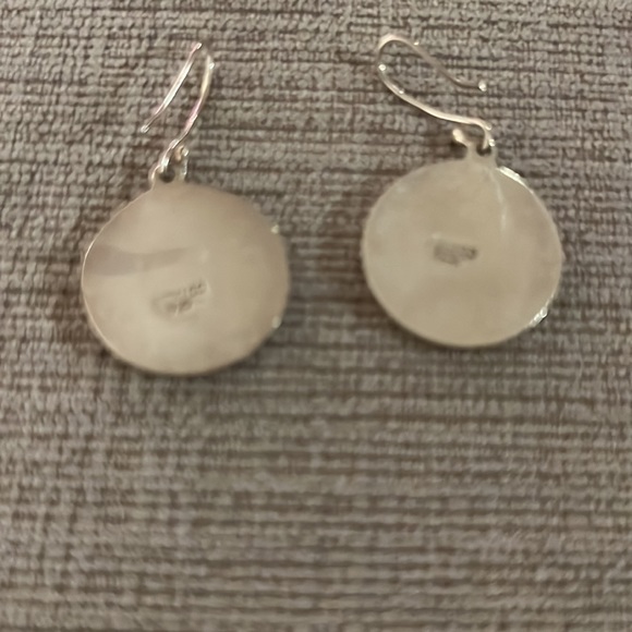 Silver earring - Picture 2 of 3